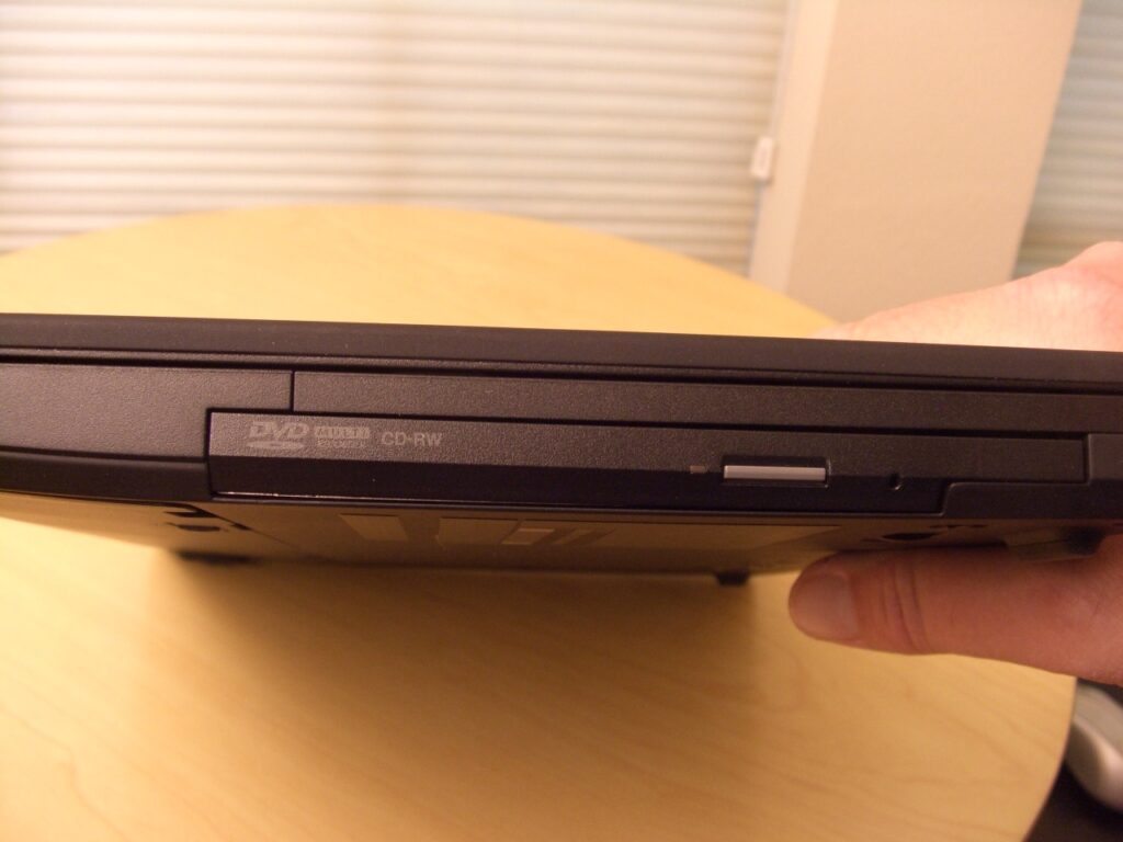 Laptop Giá Sỉ – Phân Phối Cung Cấp Laptop Mới Cũ – Mua Bán Laptop Nhập Khẩu – Thanh Lý Laptop – Laptop Chính Hãng – Cho Thuê Laptop Xách Tay – Laptop Cũ Giá Rẻ – Laptop Mới Giá Tốt – Laptop Giá Rẻ – Laptop Uy Tín – Laptop TPHCM – Laptop Sài Gòn (HCM) – Laptop Cũ Mới Giá Rẻ