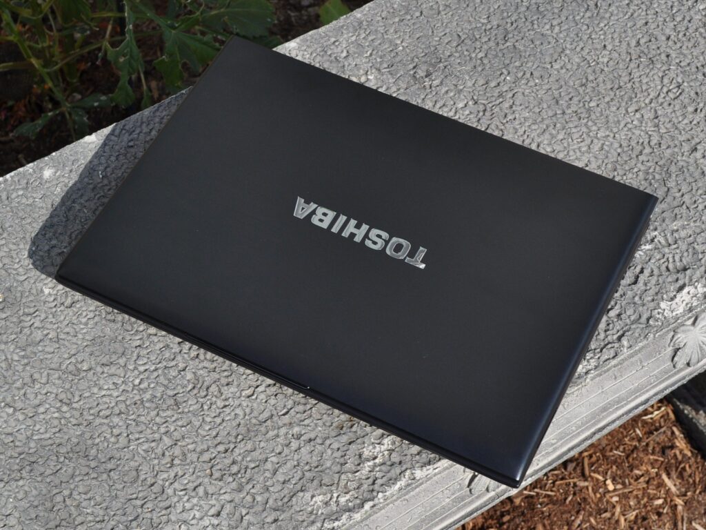Laptop Giá Sỉ – Phân Phối Cung Cấp Laptop Mới Cũ – Mua Bán Laptop Nhập Khẩu – Thanh Lý Laptop – Laptop Chính Hãng – Cho Thuê Laptop Xách Tay – Laptop Cũ Giá Rẻ – Laptop Mới Giá Tốt – Laptop Giá Rẻ – Laptop Uy Tín – Laptop TPHCM – Laptop Sài Gòn (HCM) – Laptop Cũ Mới Giá Rẻ